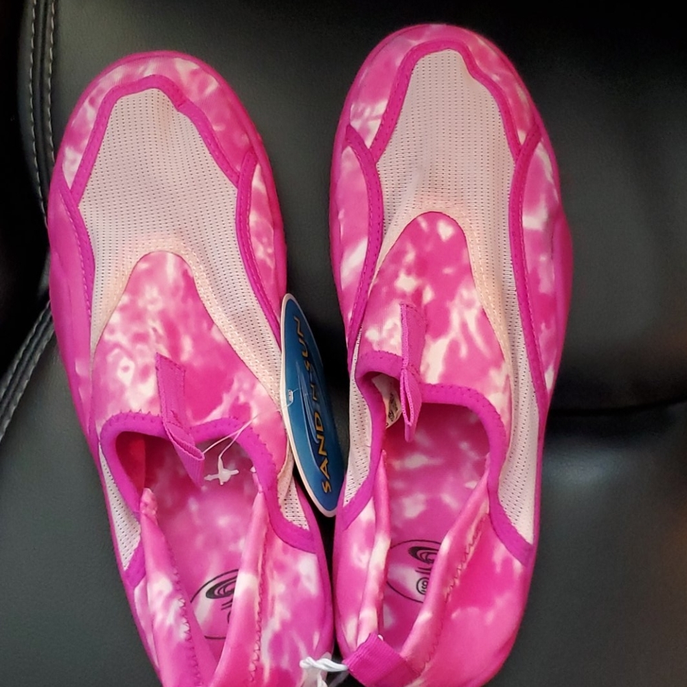 Water shoes